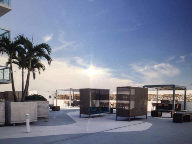 1861 NW S River Dr 1002, Miami, FL 33125