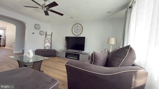 3019 VISTA ST, Philadelphia, PA 19152