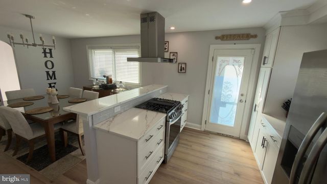 3019 VISTA ST, Philadelphia, PA 19152