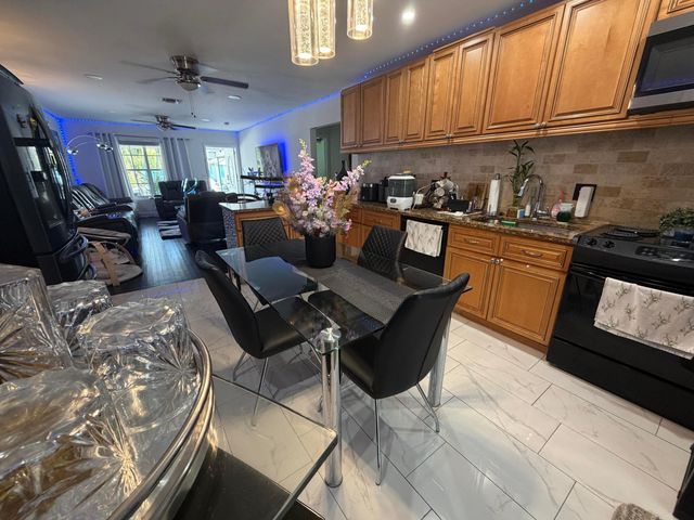 417 N F Street, Lake Worth Beach, FL 33460
