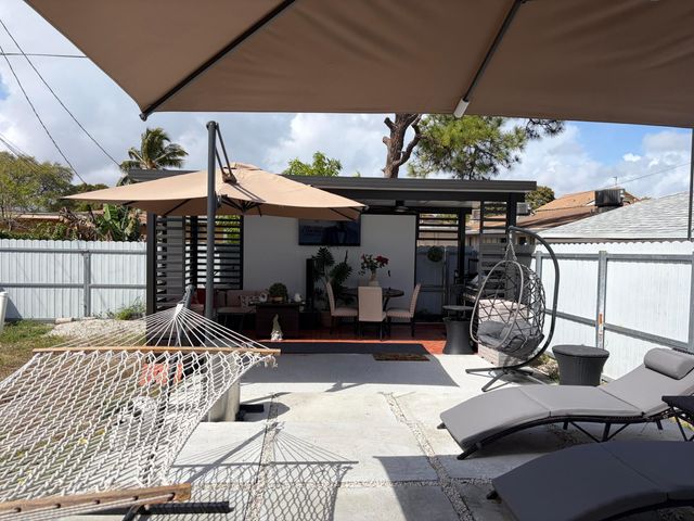 417 N F Street, Lake Worth Beach, FL 33460