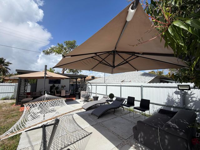 417 N F Street, Lake Worth Beach, FL 33460