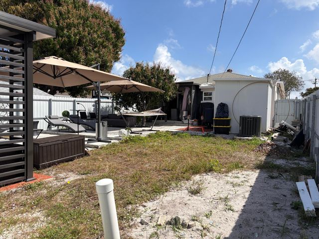 417 N F Street, Lake Worth Beach, FL 33460