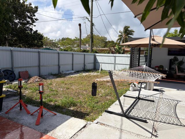 417 N F Street, Lake Worth Beach, FL 33460