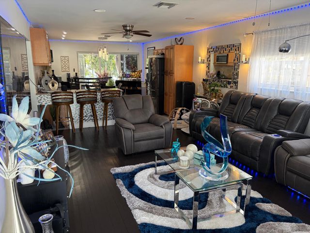417 N F Street, Lake Worth Beach, FL 33460