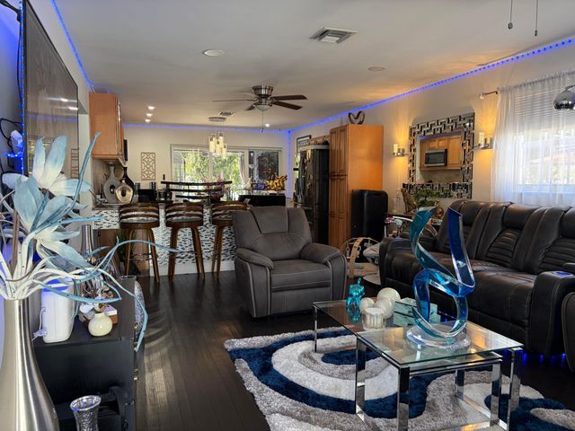 417 N F Street, Lake Worth Beach, FL 33460