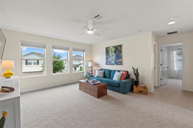 266 Diamond Point DR, Dripping Springs, TX 78620