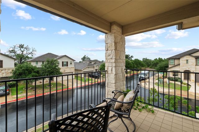 266 Diamond Point DR, Dripping Springs, TX 78620