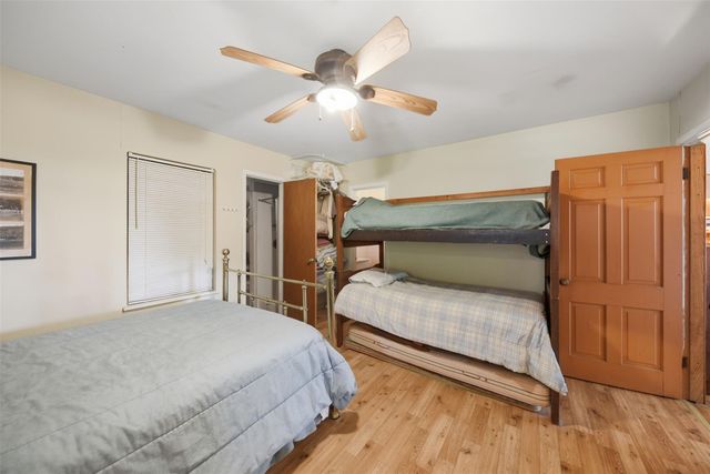 4367 Scranton Grove Road, Bellville, TX 77418