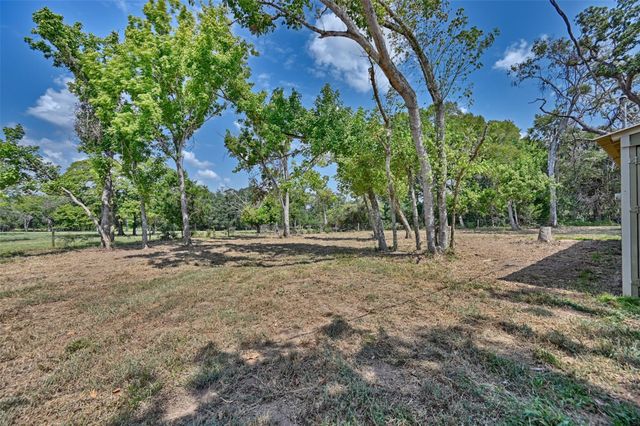 4367 Scranton Grove Road, Bellville, TX 77418
