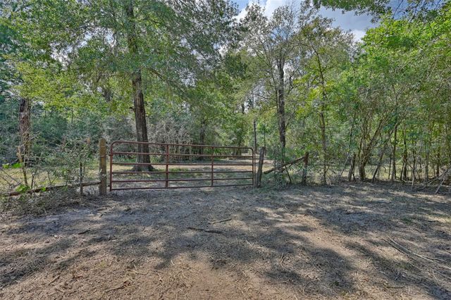 4367 Scranton Grove Road, Bellville, TX 77418