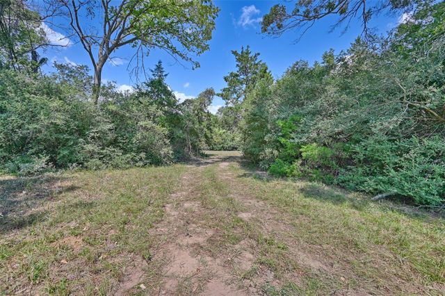 4367 Scranton Grove Road, Bellville, TX 77418