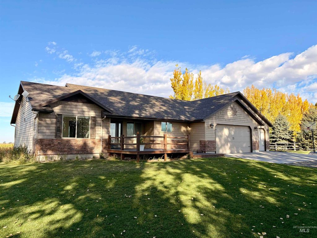 1435 South 2000 East, Gooding, ID 83330 photo 3