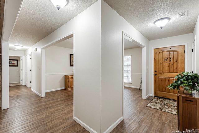 8718 Paisano Pass, San Antonio, TX 78255