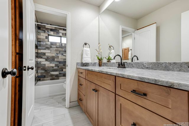 8718 Paisano Pass, San Antonio, TX 78255