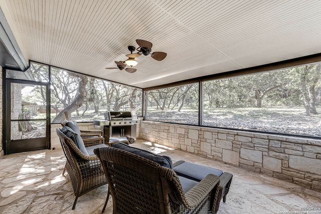 8718 Paisano Pass, San Antonio, TX 78255