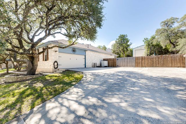 8718 Paisano Pass, San Antonio, TX 78255