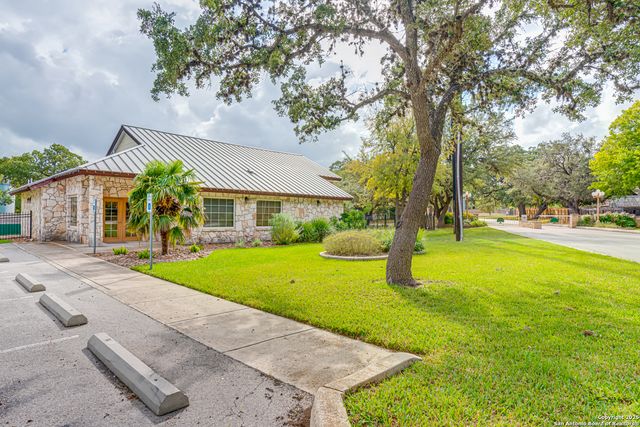 8718 Paisano Pass, San Antonio, TX 78255