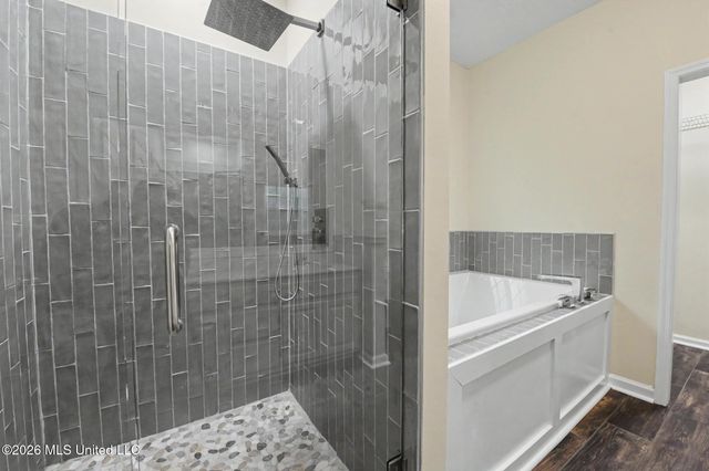 3103 Shadow Wood Drive, Ocean Springs, MS 39564