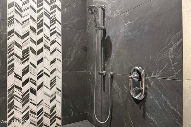 1276 E Hofmeister CT, Hayden Lake, ID 83835