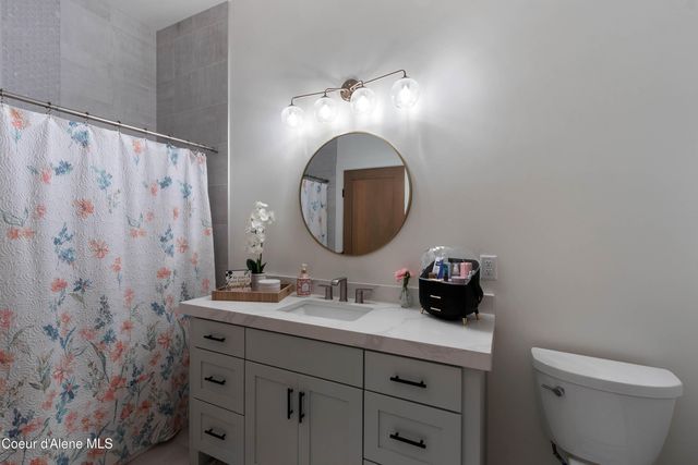 1276 E Hofmeister CT, Hayden Lake, ID 83835