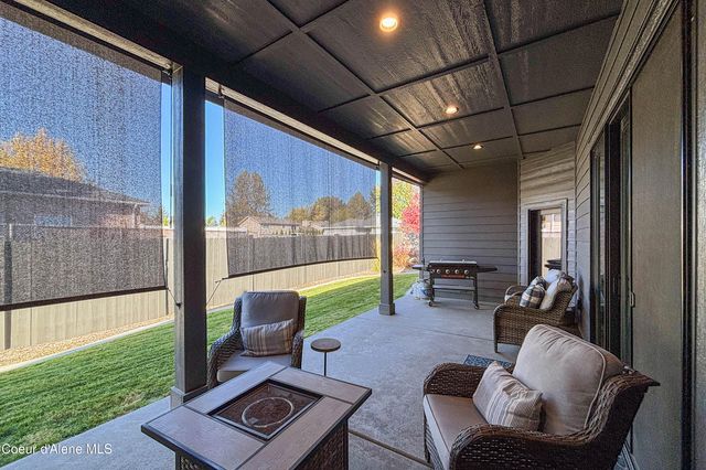 1276 E Hofmeister CT, Hayden Lake, ID 83835