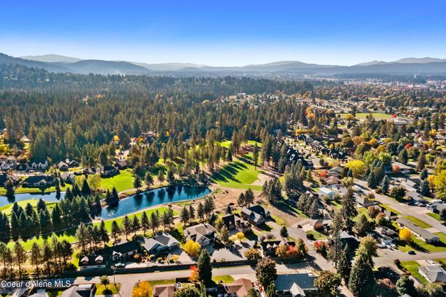 1276 E Hofmeister CT, Hayden Lake, ID 83835