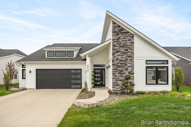 2930 Isle Water Drive, Belmont, MI 49306