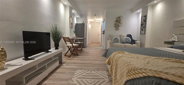 7904 West Dr 1004, North Bay Village, FL 33141