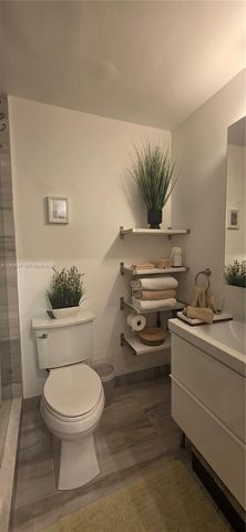 7904 West Dr 1004, North Bay Village, FL 33141