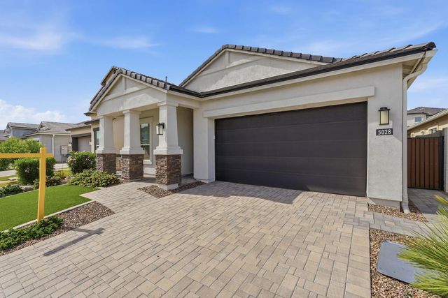 5028 E Shady Glen Avenue, Scottsdale, AZ 85254
