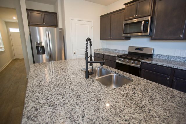 212 N Light Way, Summerville, SC 29486