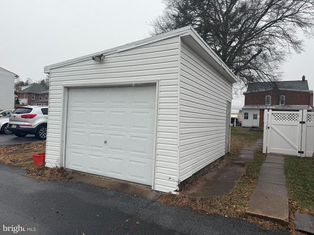 220 S WASHINGTON ST, Boyertown, PA 19512