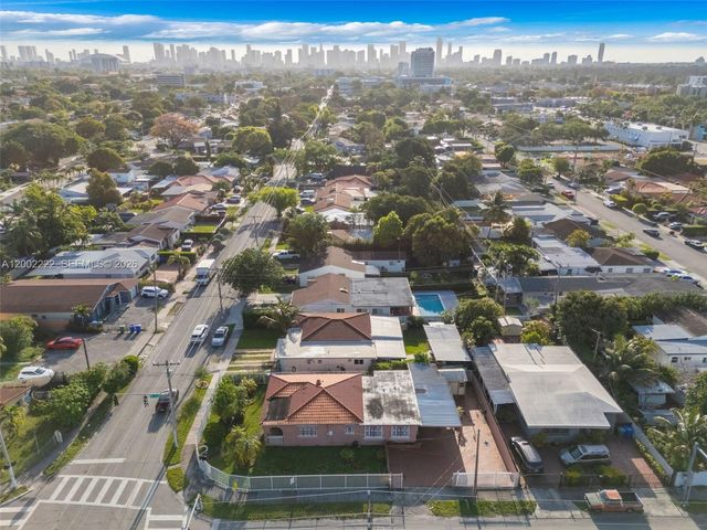 3194 SW 6th St, Miami, FL 33135