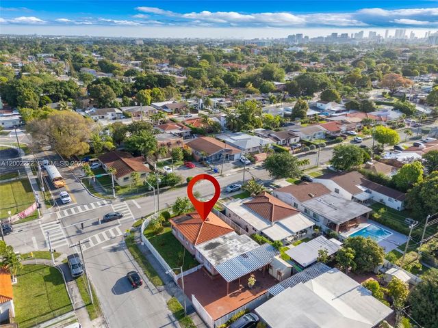 3194 SW 6th St, Miami, FL 33135