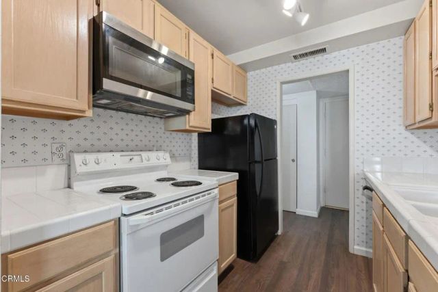 355 S Madison Avenue 122, Pasadena, CA 91101