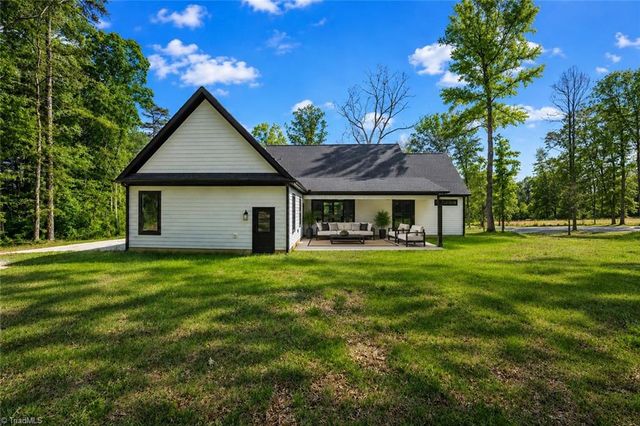 2560 John Lewis Road, Burlington, NC 27217