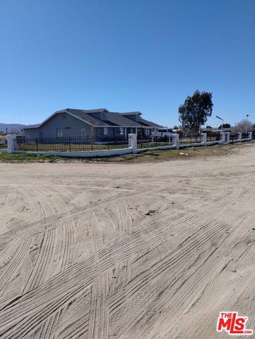 111 E 12 Street, Sun Village, CA 93543