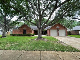 7110 Pembrough Lane, Katy, TX 77494