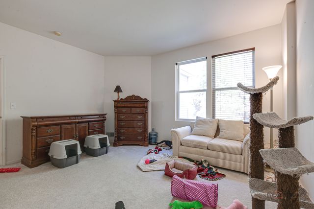 651 S Essington Drive, Round Lake, IL 60073