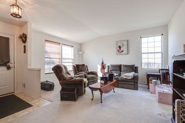 651 S Essington Drive, Round Lake, IL 60073