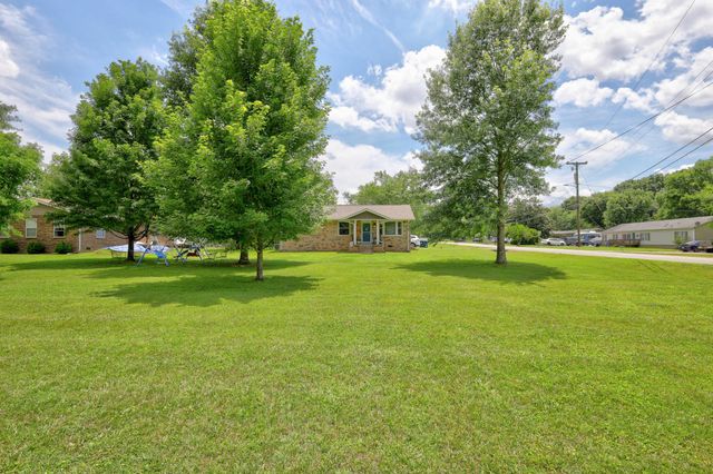 135 Irvin Rd, La Vergne, TN 37086