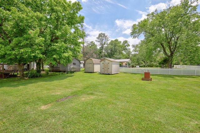 135 Irvin Rd, La Vergne, TN 37086