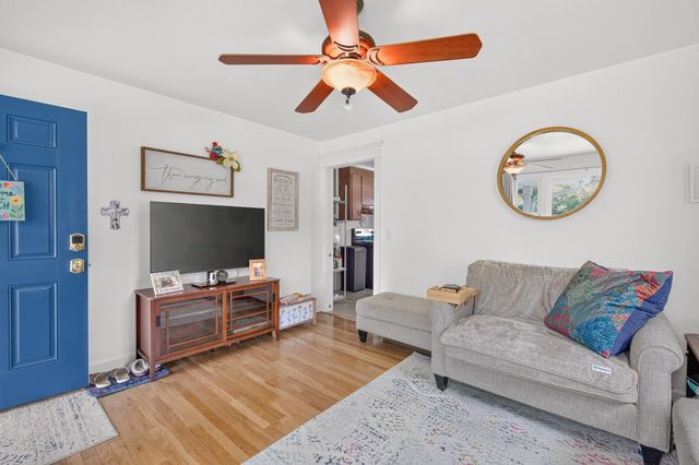135 Irvin Rd, La Vergne, TN 37086