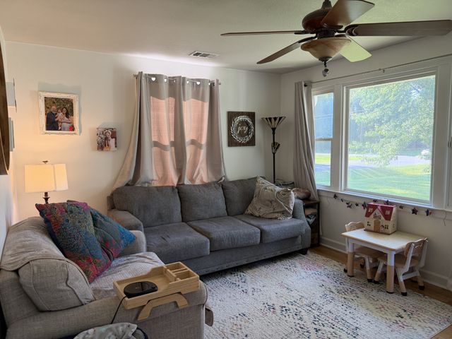135 Irvin Rd, La Vergne, TN 37086