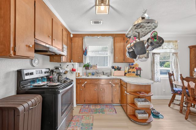 135 Irvin Rd, La Vergne, TN 37086