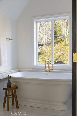 729 Brentwood, Lake Arrowhead, CA 92352