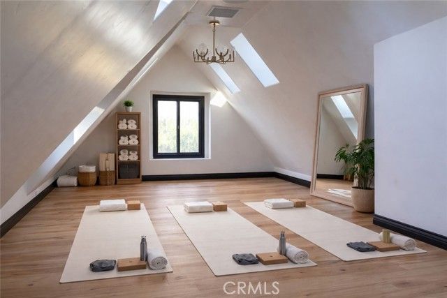 729 Brentwood, Lake Arrowhead, CA 92352