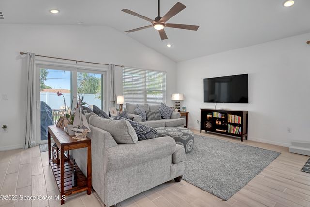 2072 Advana Street NE, Palm Bay, FL 32905