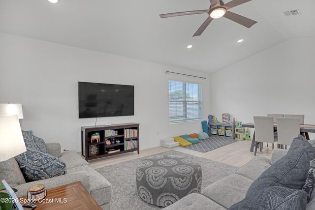 2072 Advana Street NE, Palm Bay, FL 32905